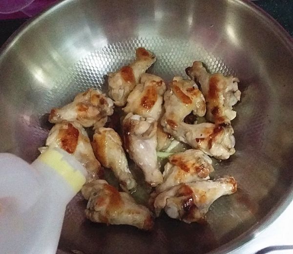 猴头菇烧鸡翅根