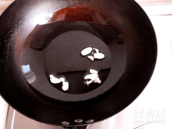 苦瓜炒三丝的做法