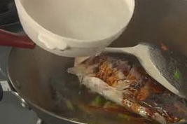 红烧鲫鱼的做法
