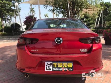 试驾全新马自达3：不吹不黑，这是优点和缺点一样多的测评报告
