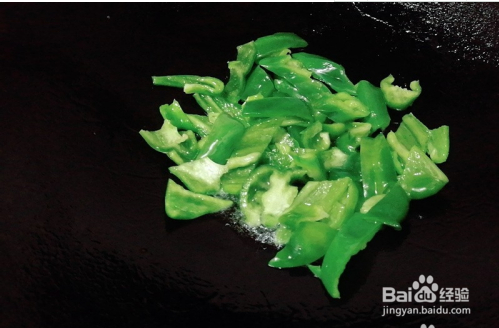 肥牛片炒青椒怎么做