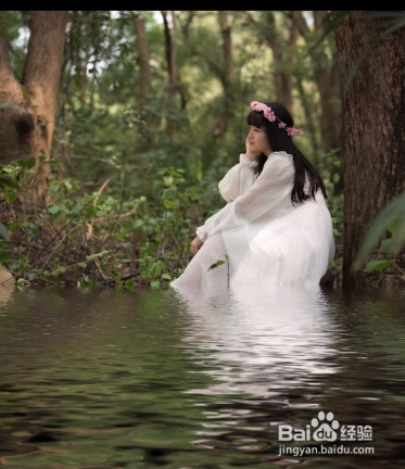 如何在ps中做出水波倒影