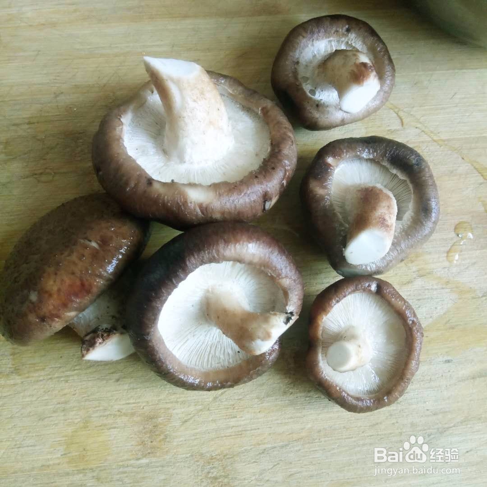 油菜炒鲜菇家庭做法