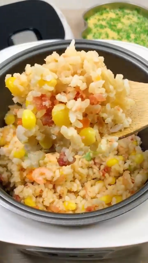 如何制作好吃的什锦拌饭？