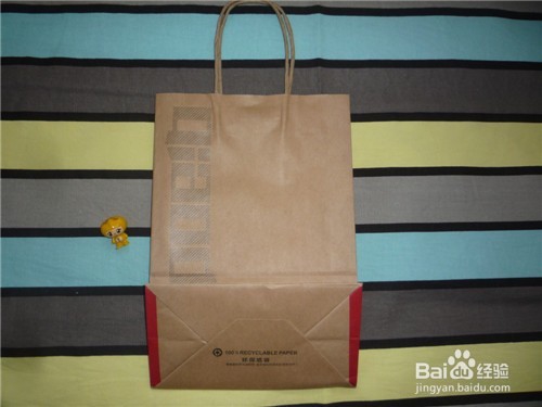 旧物改造----牛皮纸购物袋改造的小花篮
