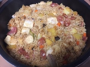 养生食补香菇芋头腊肠饭的做法
