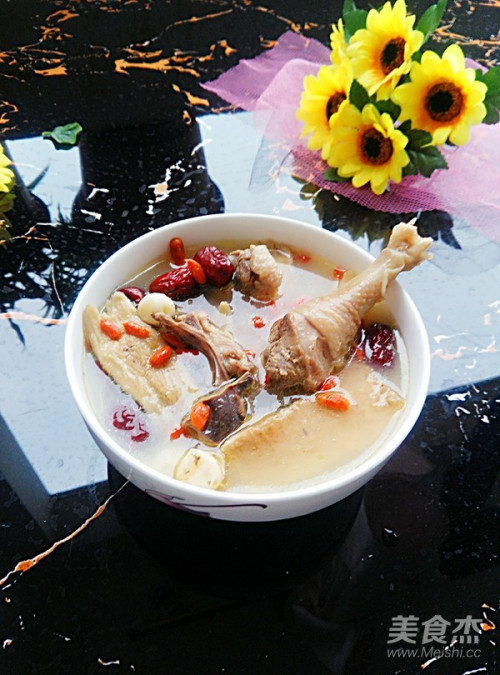 黄芪炖鸡汤的做法