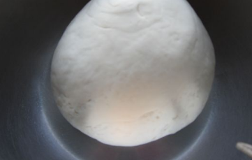 酸菜粉条肉包怎么做?