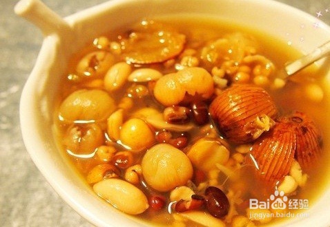 夏季防中暑 推荐消暑营养汤羹