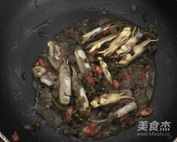 雪菜辣炒蛏子