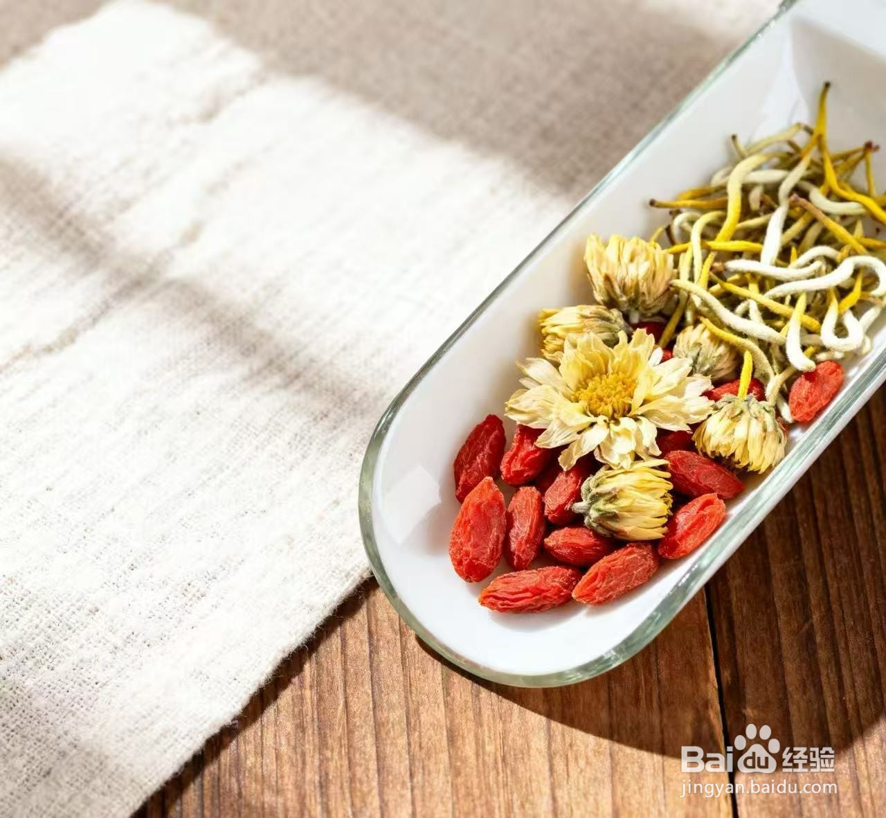 如何搭配花草茶