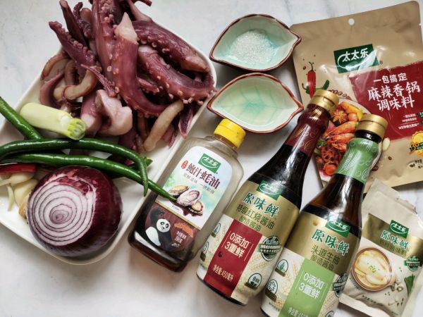 香辣干锅鱿鱼须