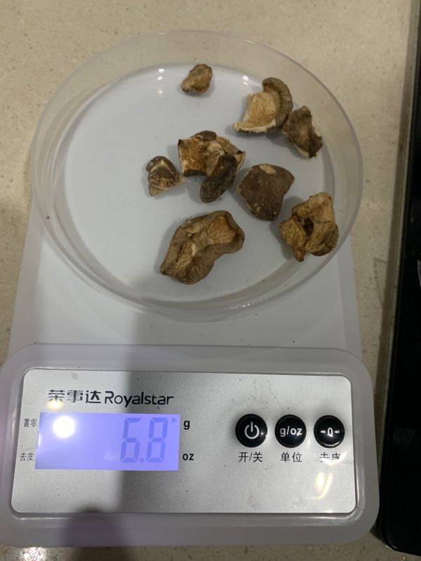 鲍鱼花菇玉竹煲排骨