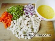 炒黄金馒头丁——剩馒头的华丽转身