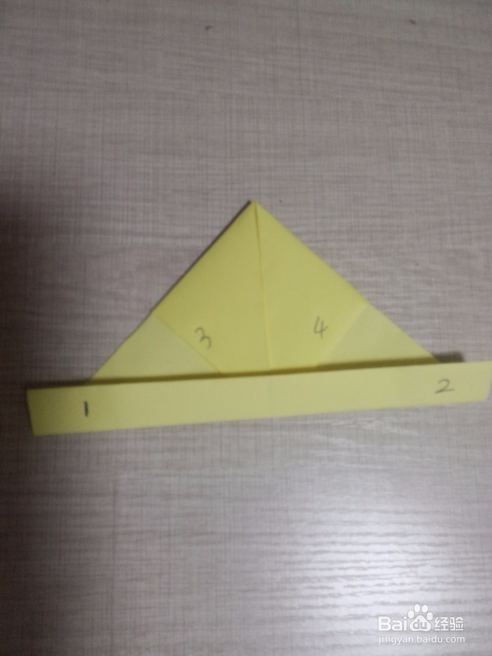 如何折叠纸青蛙