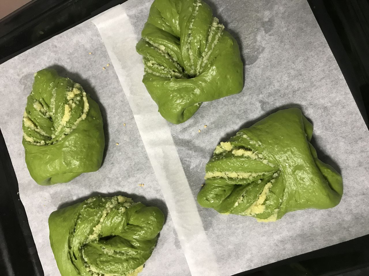 抹茶叶型椰蓉包的做法,妈妈们学会了吗
