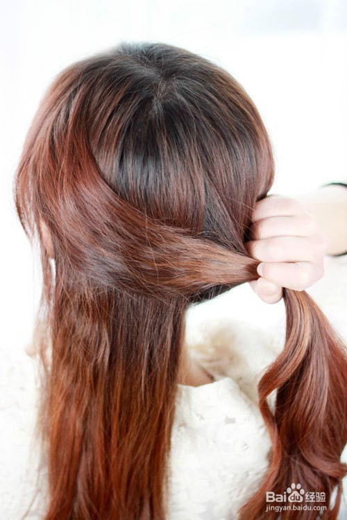 教你怎么做出漂亮的鱼骨辫~