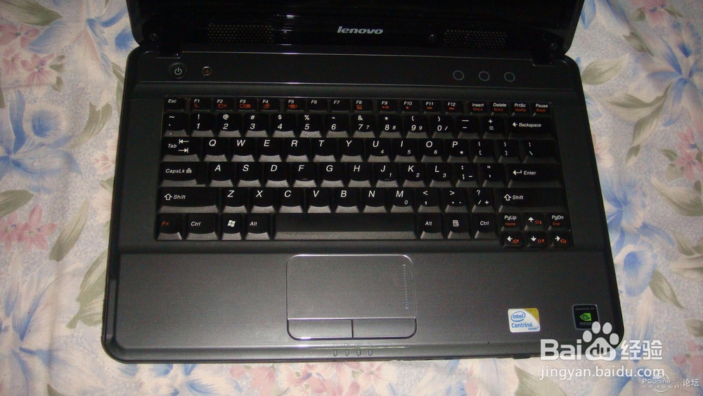 ；联想笔记本电脑怎么清理灰尘