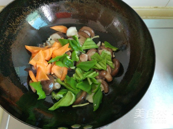 香菇青椒炒猪心