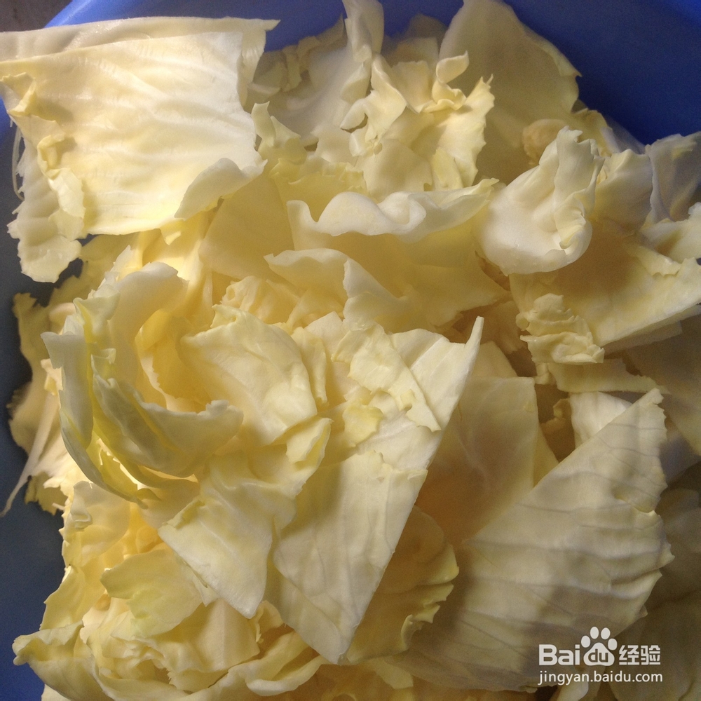 手撕包菜炒腊肉