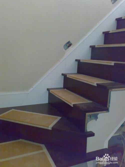 大理石楼梯的斜踢脚线制作和安装方法