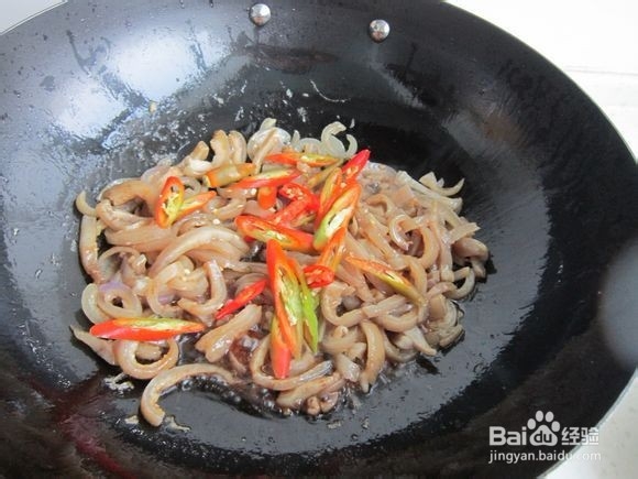 毛芹菜炒肉皮