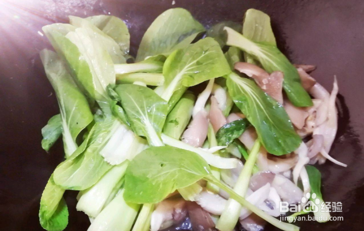 家常菜:青菜炒蘑菇