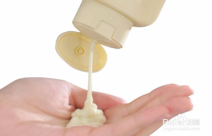 夏天如何预防脸上长小痘？