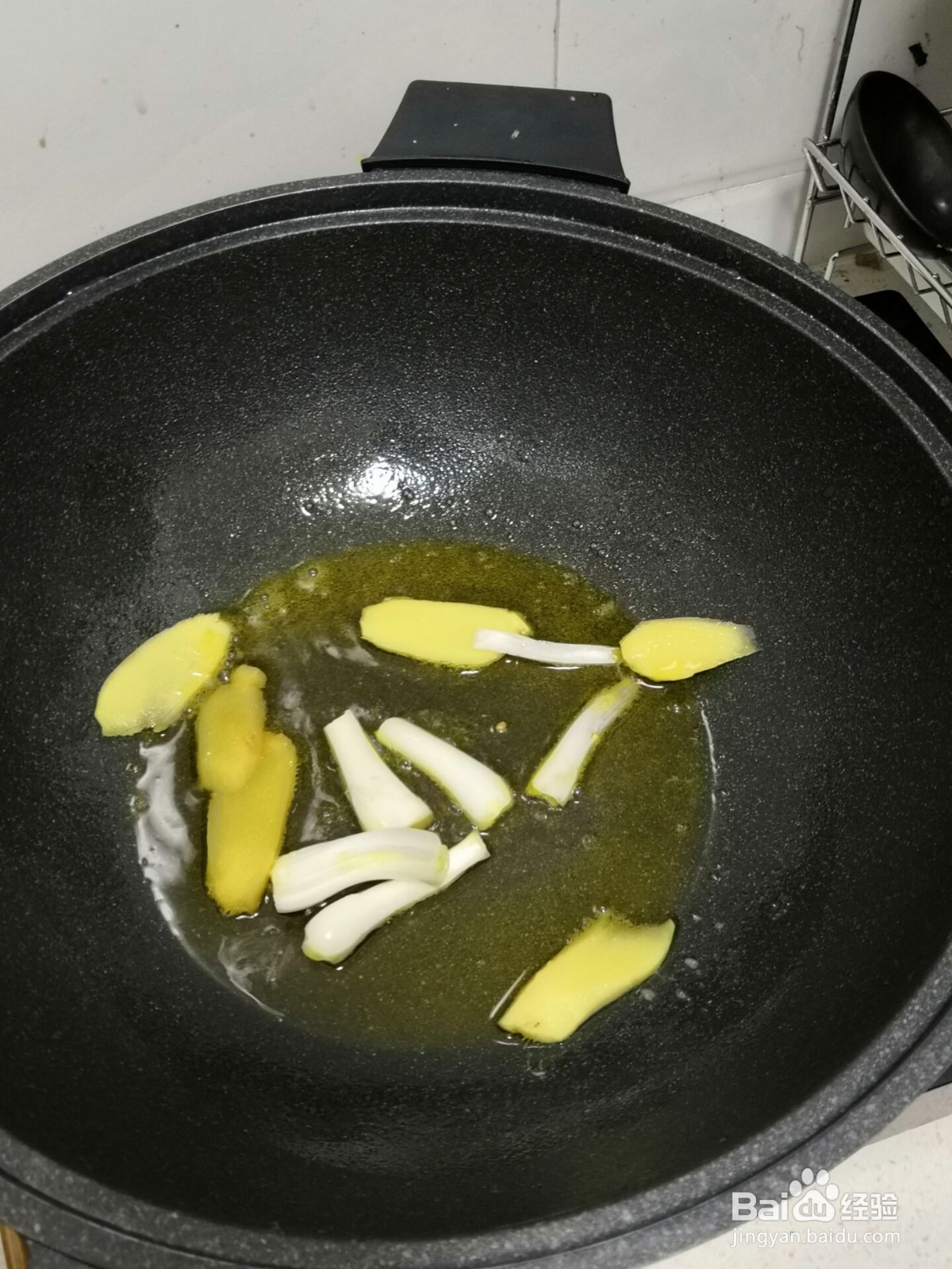 可乐鸡翅怎么做呢?