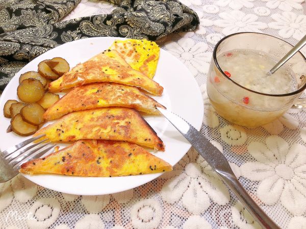黑芝麻鸡蛋面包片