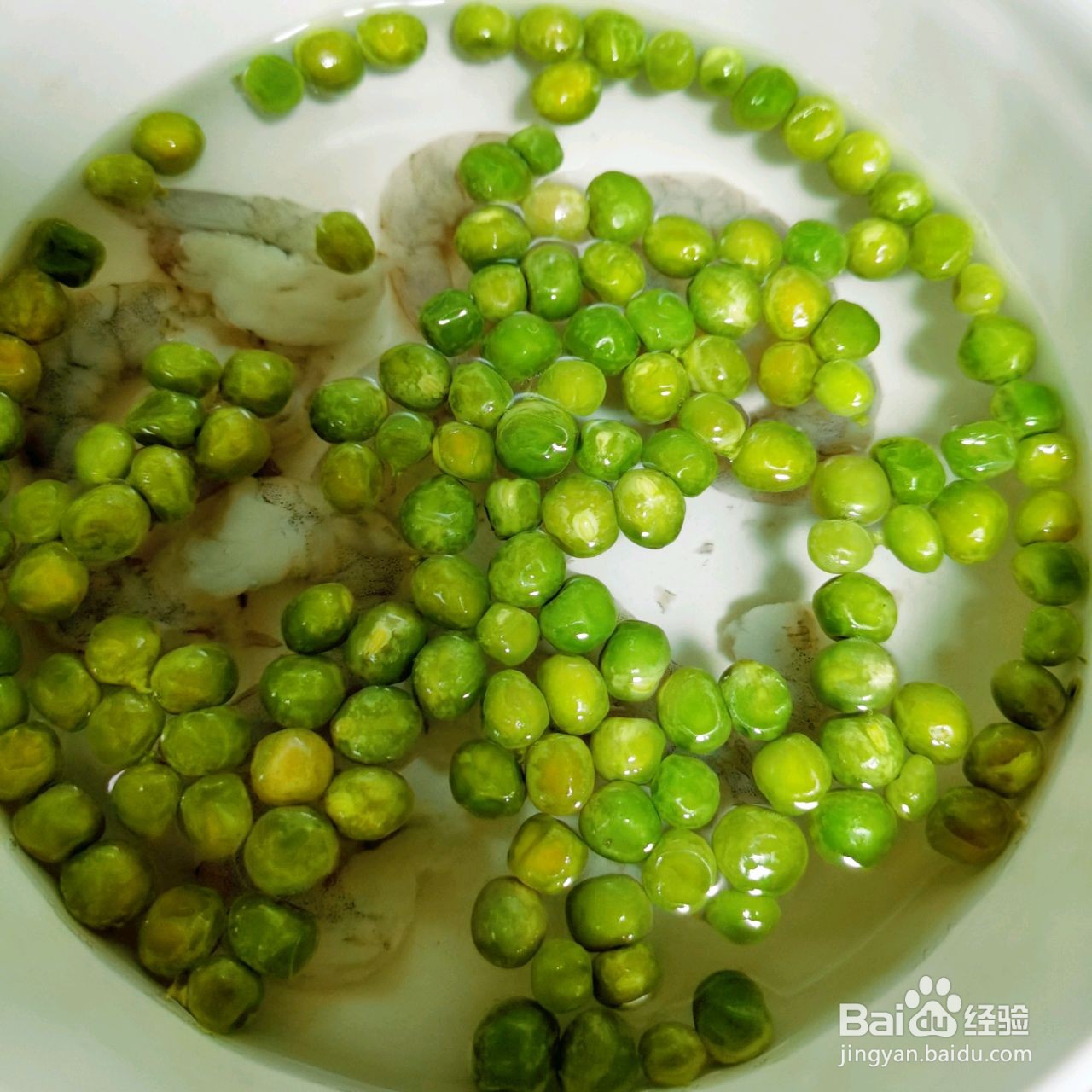 咸蛋海鲜黄豆腐汤的做法