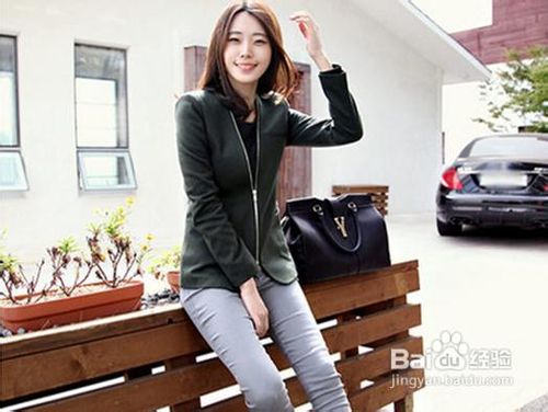 干练气质小西装教你穿出早春清新感