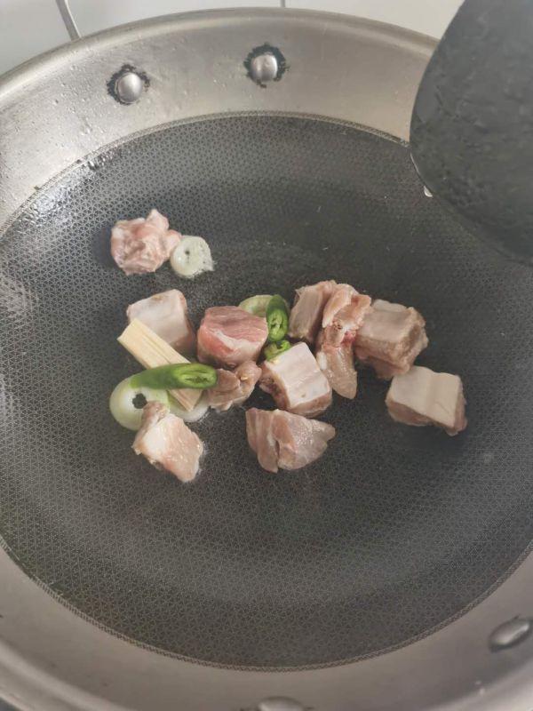 豆豉腐竹烧排骨