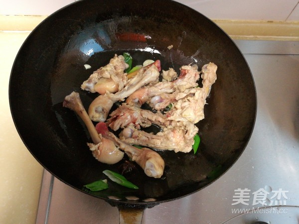 鸡骨炖土豆山药