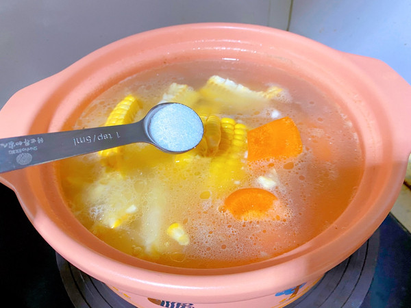 排骨玉米胡萝卜汤