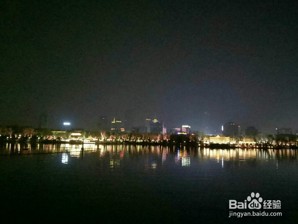 山东济南大明湖夜景