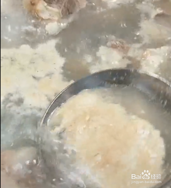 猪骨藕汤的做法