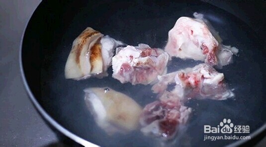 白胖猪蹄不能买 教你选健康猪蹄小窍门