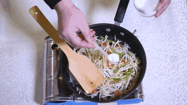 豆芽怎么炒才不出水