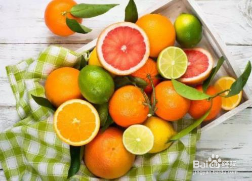 干燥的秋冬季，怎么才能让身体肌肤告别蛇皮？