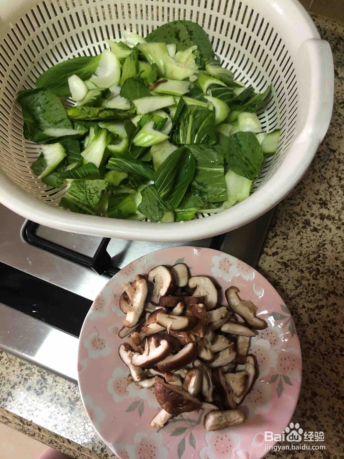 香菇油菜炒五花肉