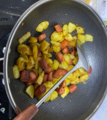 孜然土豆火腿肠做法