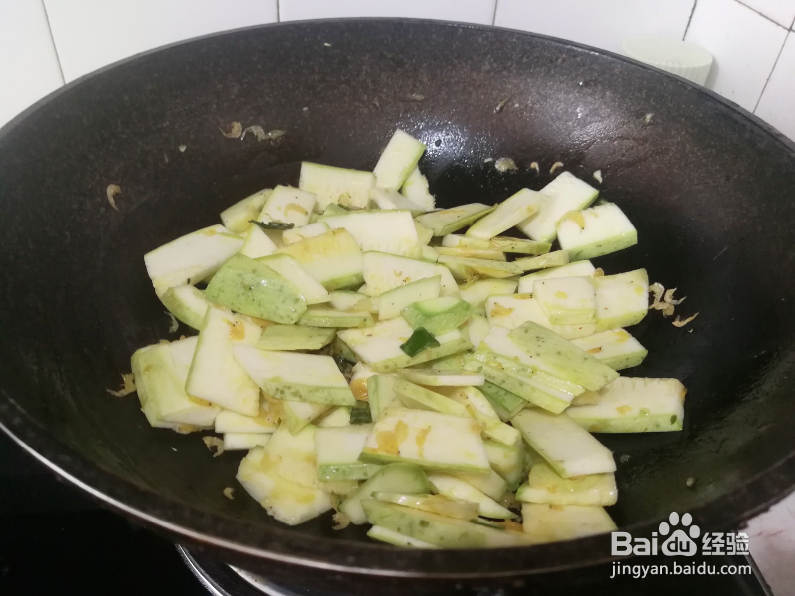 虾米炒西葫芦的做法