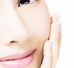 夏天应该怎样清除痘痘