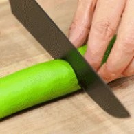 制作翡翠山药泥卷