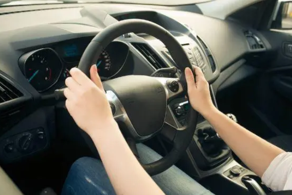 临牌违章绑定个人身份证如何处理