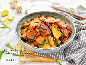 冬笋炒腊肉怎么做