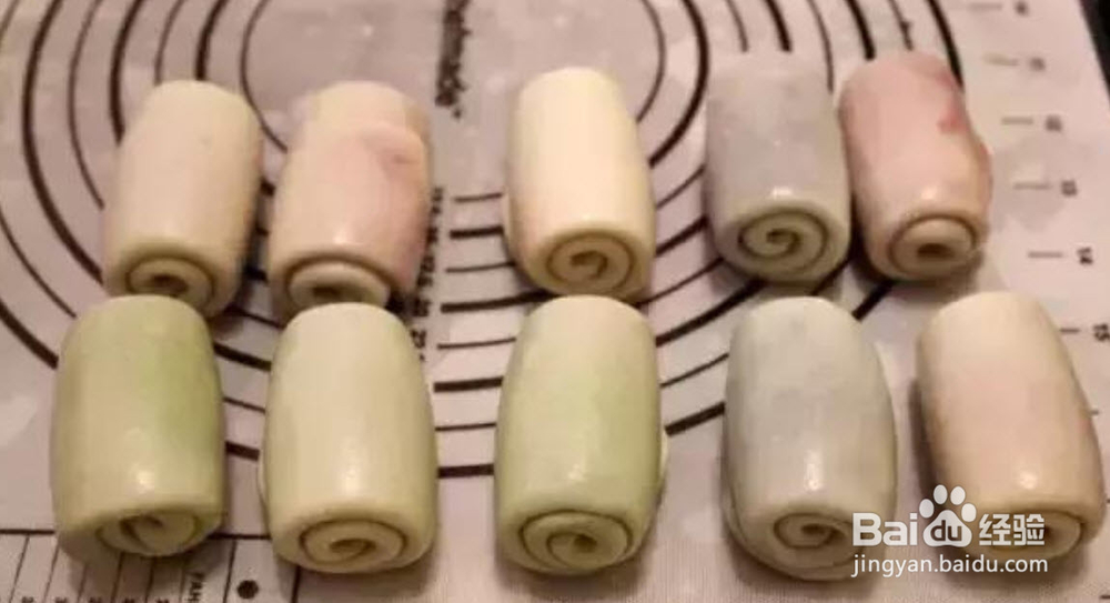 超高颜值四色蛋黄酥