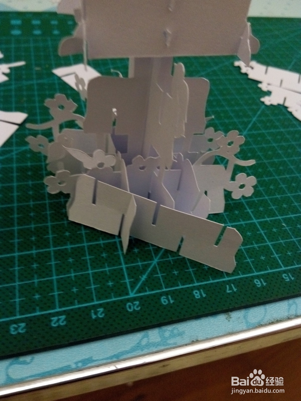 DIY手工剪纸3D立体鸟屋