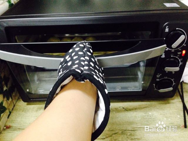 牛奶小面包的做法